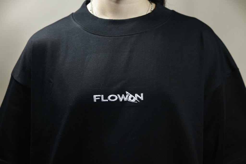 T-shirt oversize noir - "Beyond Limits"
