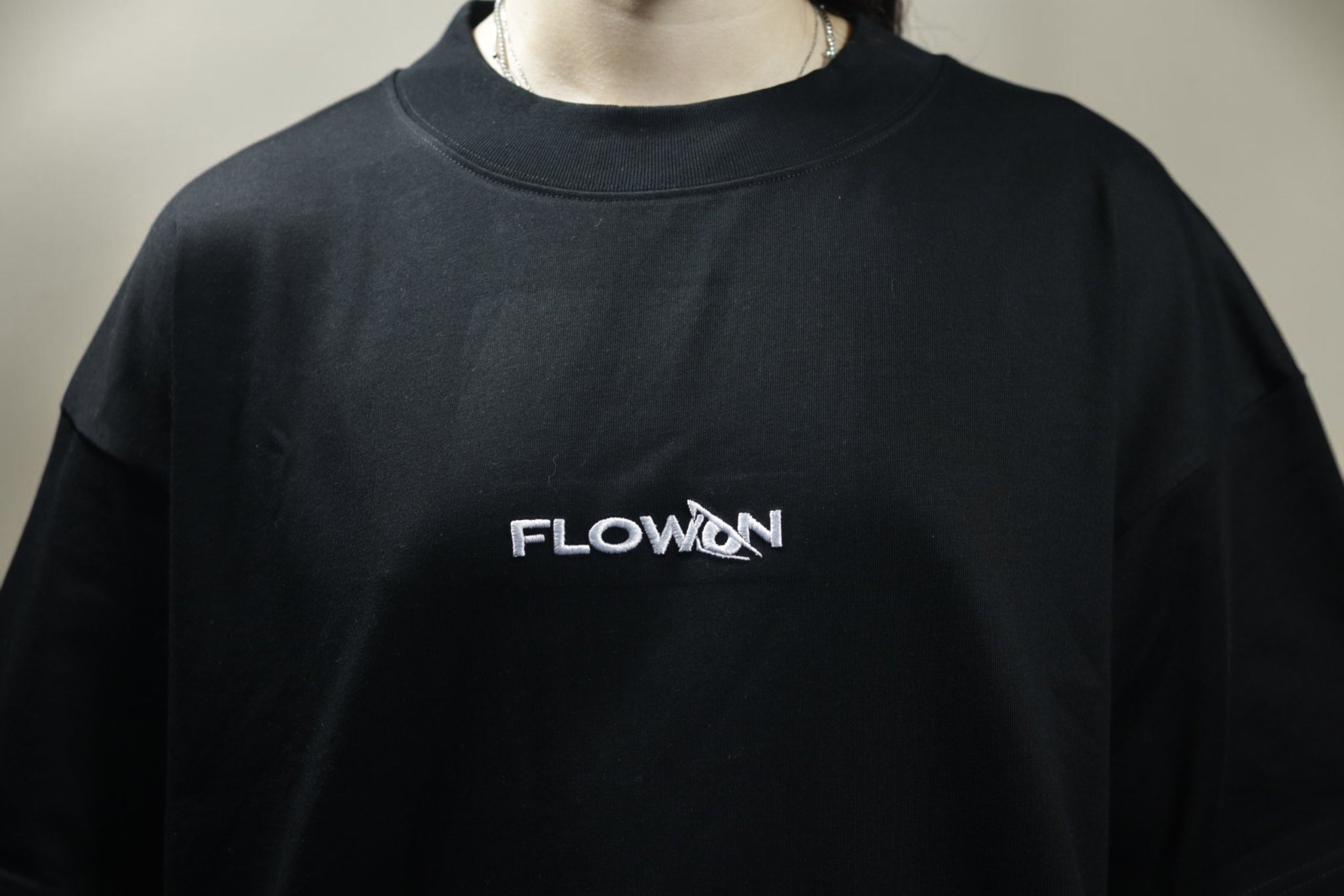T-shirt oversize noir - "Beyond Limits"